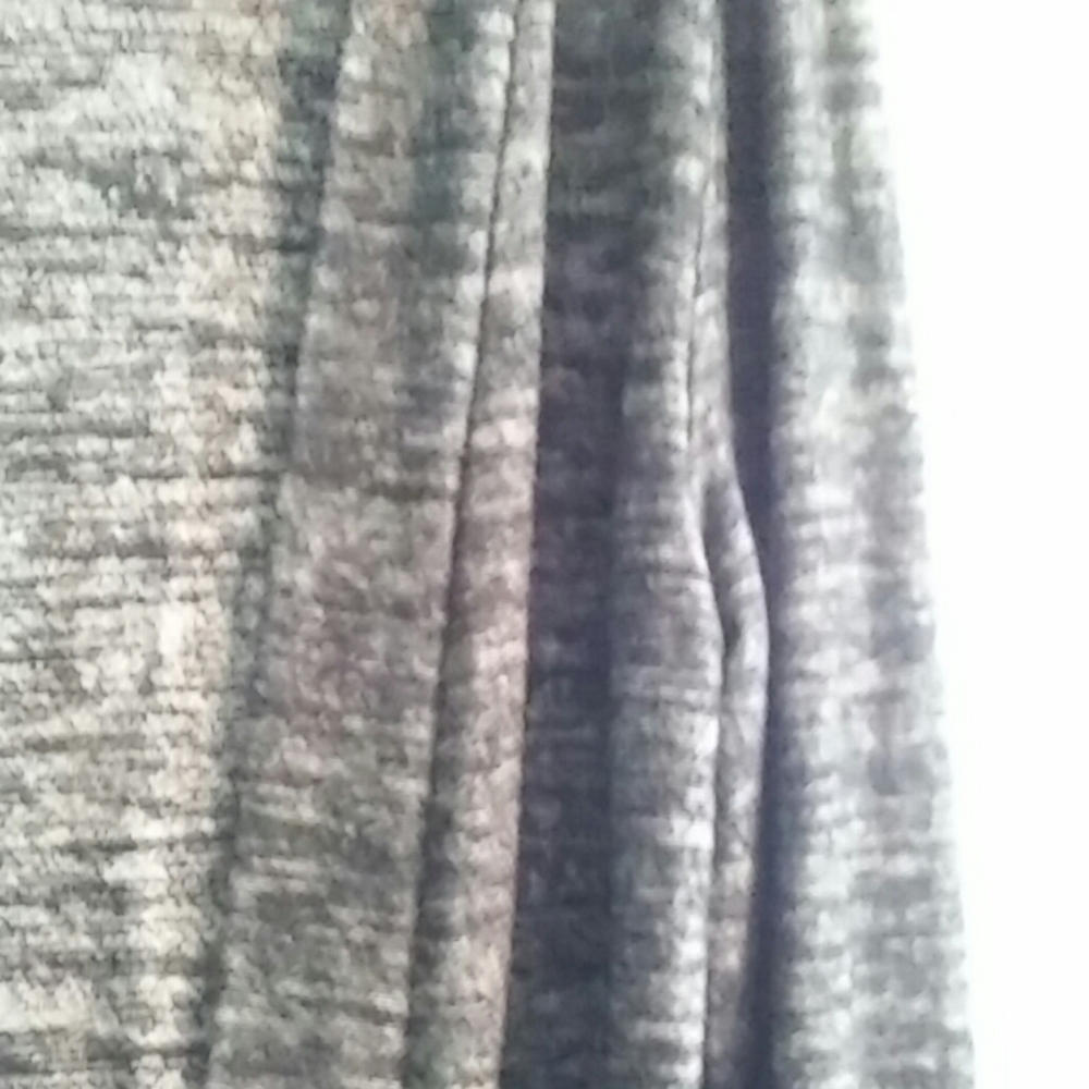 Cardigan - Picture 2 of 4